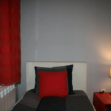 Savinac U Srcu Beograda, Trg Slavija Apartment