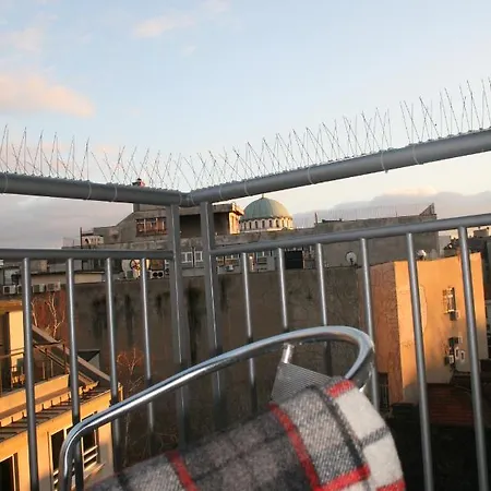 Savinac U Srcu Beograda, Trg Slavija Apartment