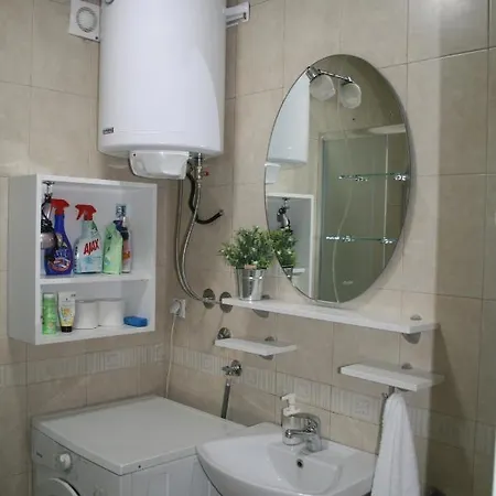 Savinac U Srcu Beograda, Trg Slavija Apartment *